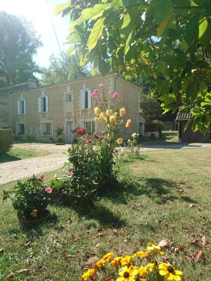 Aux Vieux Fours Bed and Breakfast Noaillac Εξωτερικό φωτογραφία